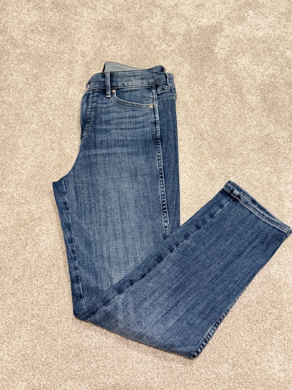 White House Black Market High Rise Straight Jean